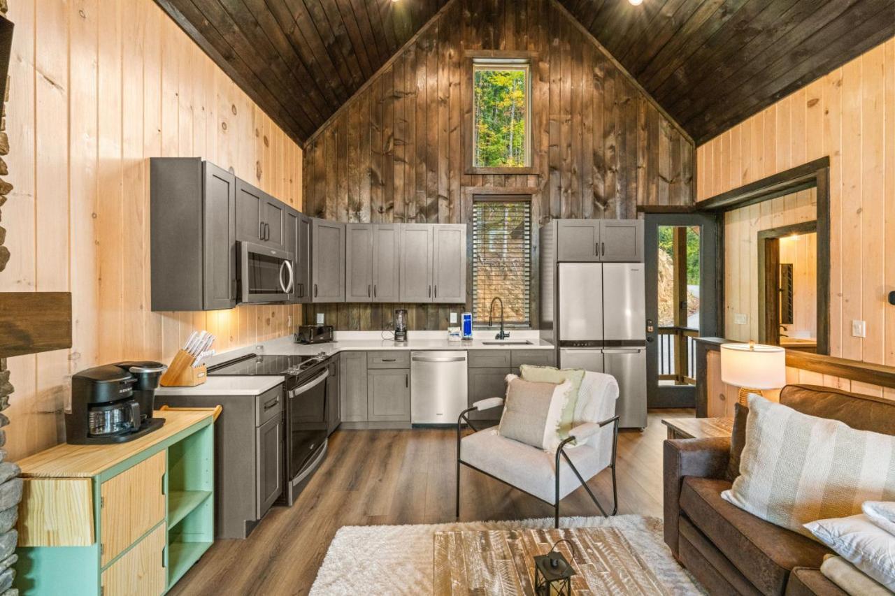 Cozy Cove Retreat W Lake View Hot Tub Firepit Dandridge Bagian luar foto