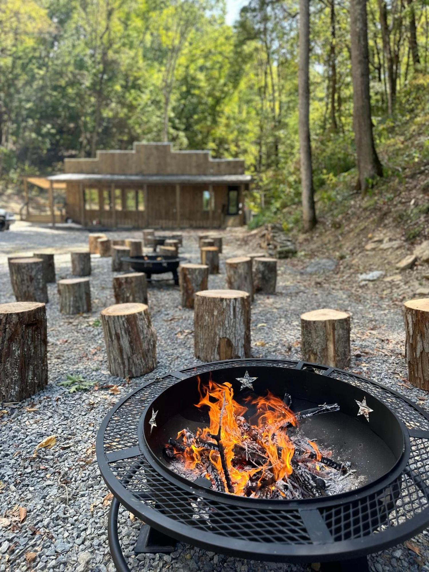 Cozy Cove Retreat W Lake View Hot Tub Firepit Dandridge Bagian luar foto